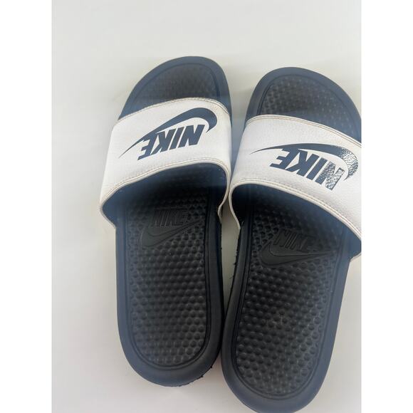Nike Slides Sandals Womens Size 9 Black White Sports Summer Athletic Slip On - Picture 6 of 8